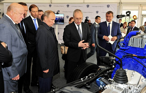 Встреча Президента РФ и запуск конвейера Газон Next